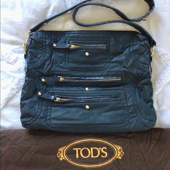Tod's Handbags - 🖤 TOD'S
Navy Nylon Pashmy Messenger Shoulder Bag.